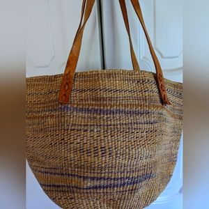 Vintage woven leather market beach bag